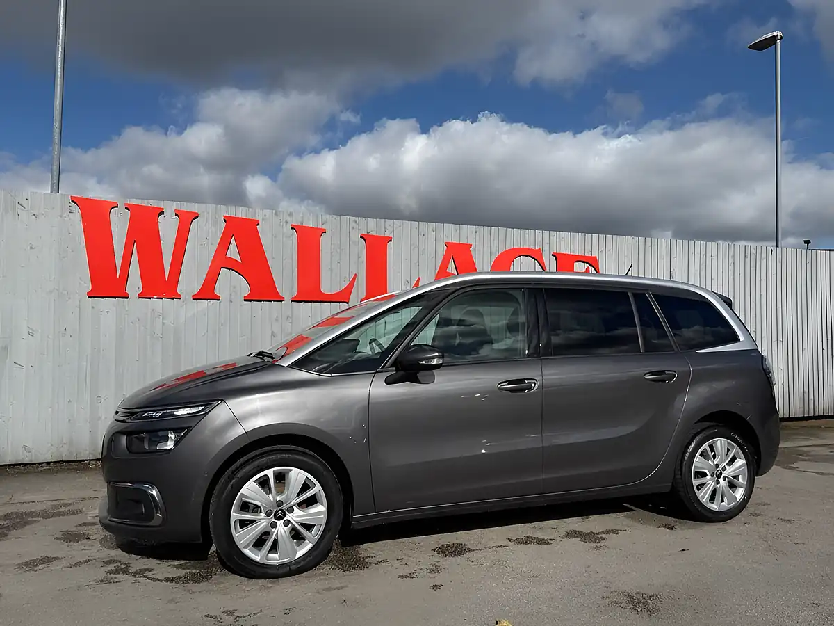 Used 2019 Citroen Grand C4 Spacetourer Flair Grey - Interior and Exterior details 4
