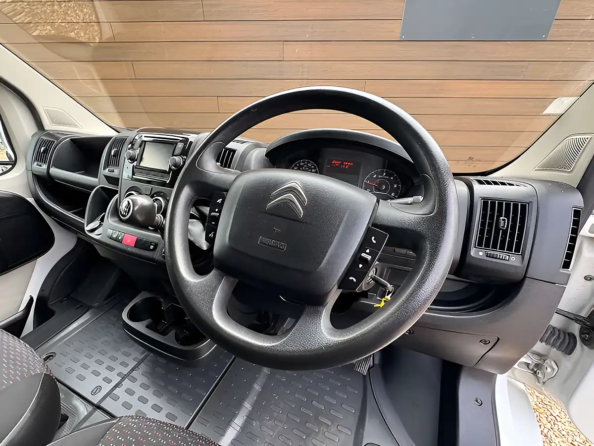 Used 2019 Citroen Relay Enterprise Blue White - Interior and Exterior details 17