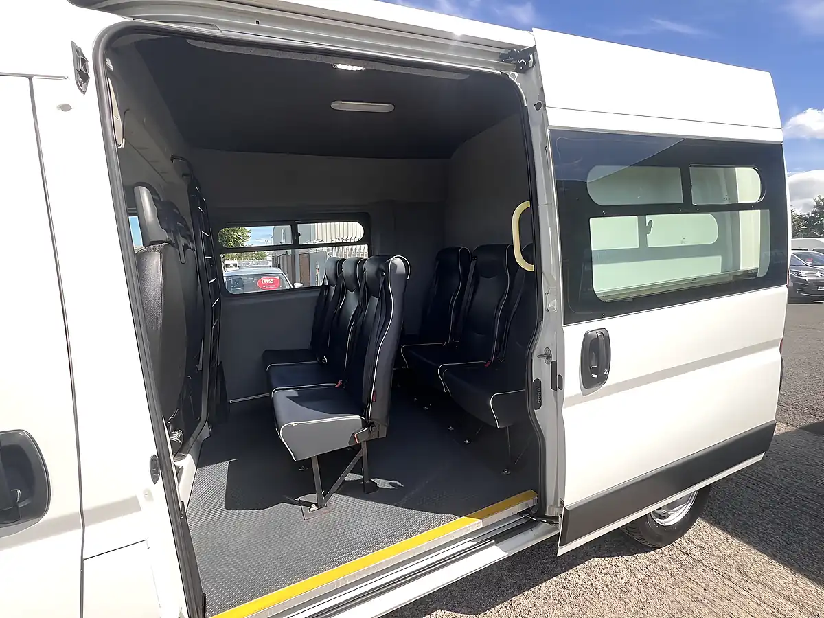Used 2019 Citroen Relay Enterprise White - Interior and Exterior details 16