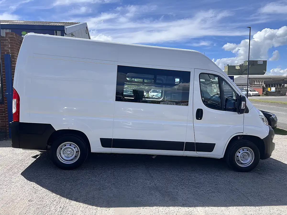 Used 2019 Citroen Relay Enterprise White - Interior and Exterior details 5