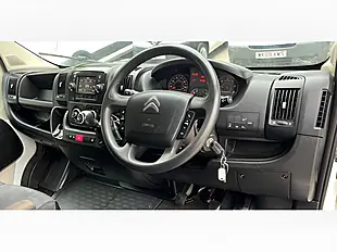 Used 2019 Citroen Relay Enterprise White - Interior and Exterior details 15