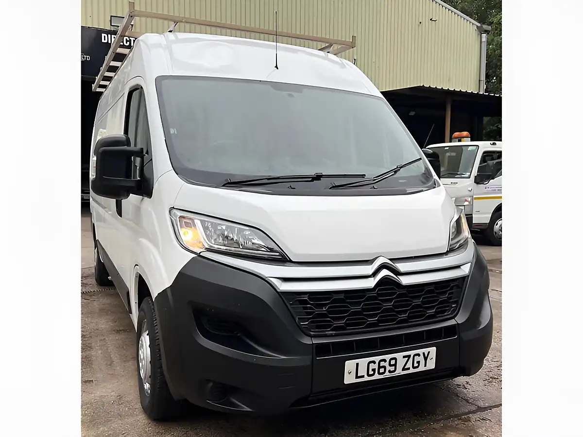 Used 2019 Citroen Relay Enterprise White - Interior and Exterior details 3
