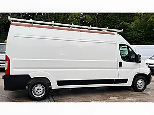 Used 2019 Citroen Relay Enterprise White - Interior and Exterior details 9