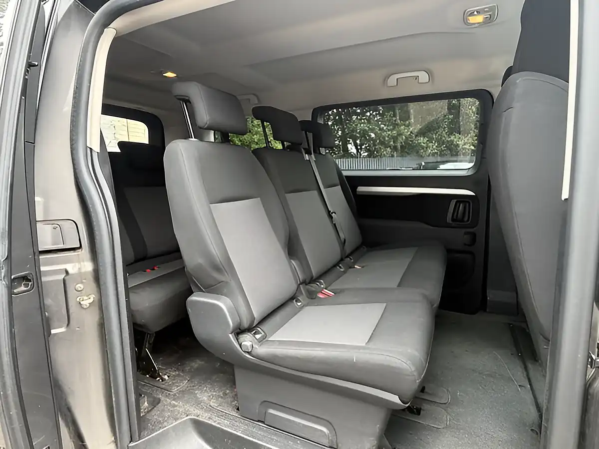Used 2019 Citroen Spacetourer Business M Grey - Interior and Exterior details 14