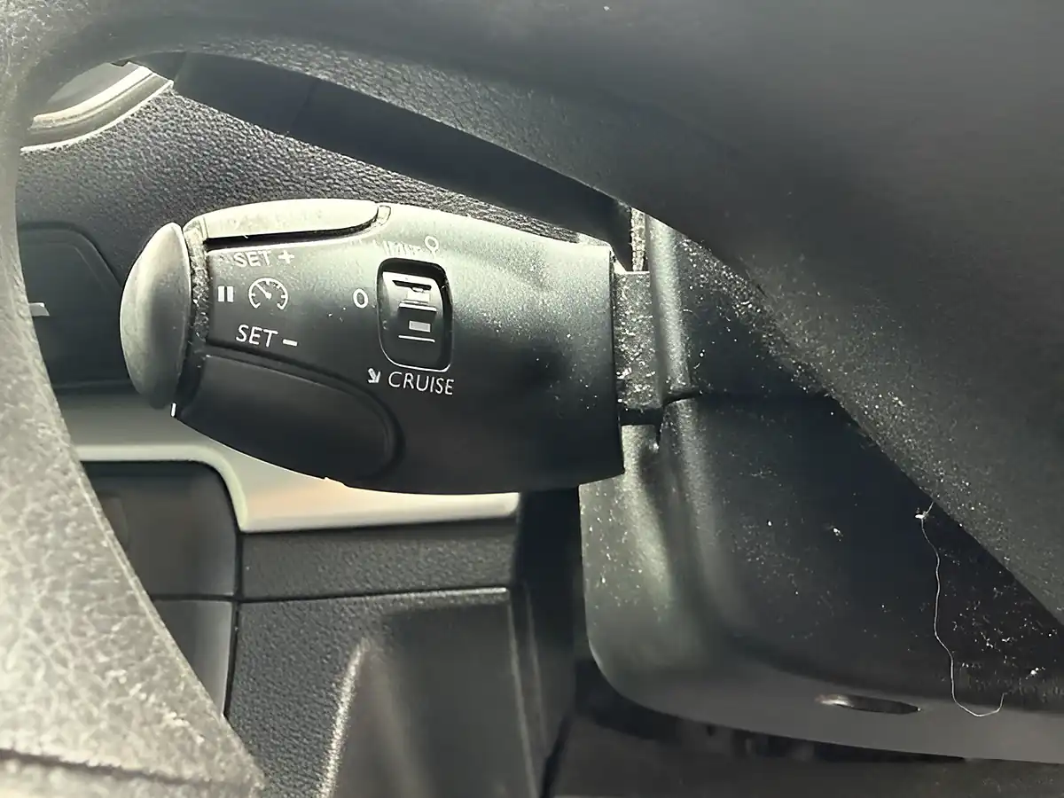 Used 2019 Citroen Spacetourer Business M Grey - Interior and Exterior details 17