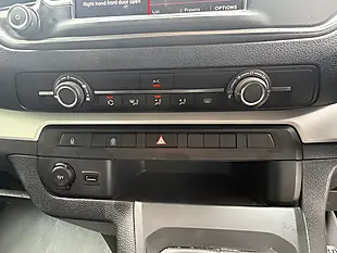 Used 2019 Citroen Spacetourer Business M Grey - Interior and Exterior details 18