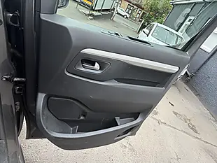 Used 2019 Citroen Spacetourer Business M Grey - Interior and Exterior details 19