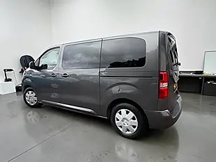 Used 2019 Citroen Spacetourer Business M Grey - Interior and Exterior details 5