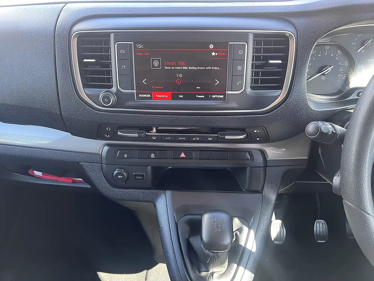 Used 2019 Citroen Spacetourer Feel M Platinum Grey Metallic - Interior and Exterior details 13