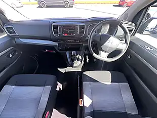 Used 2019 Citroen Spacetourer Feel M Platinum Grey Metallic - Interior and Exterior details 2