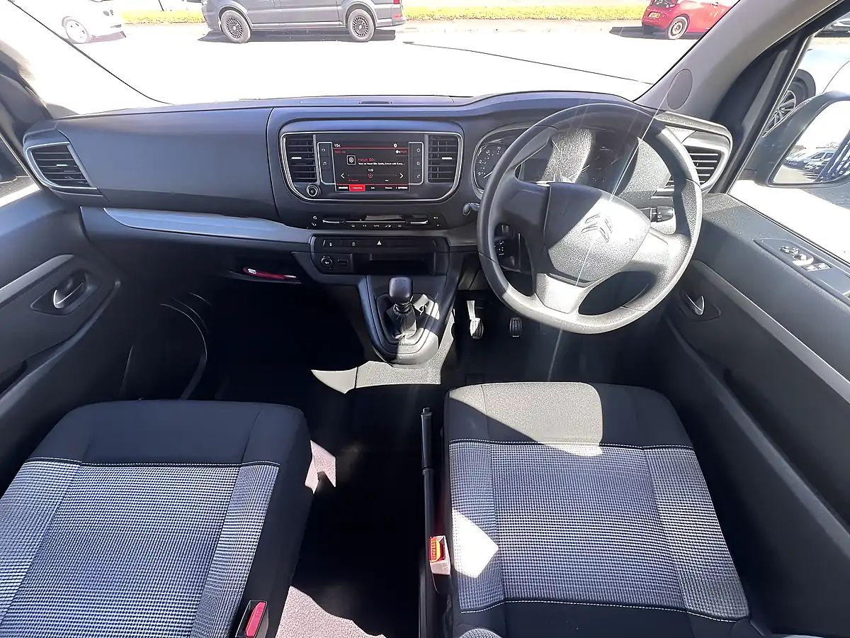 Used 2019 Citroen Spacetourer Feel M Platinum Grey Metallic - Interior and Exterior details 2