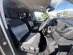 Used 2019 Citroen Spacetourer Feel M Platinum Grey Metallic - Interior and Exterior details 3