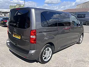Used 2019 Citroen Spacetourer Feel M Platinum Grey Metallic - Interior and Exterior details 7