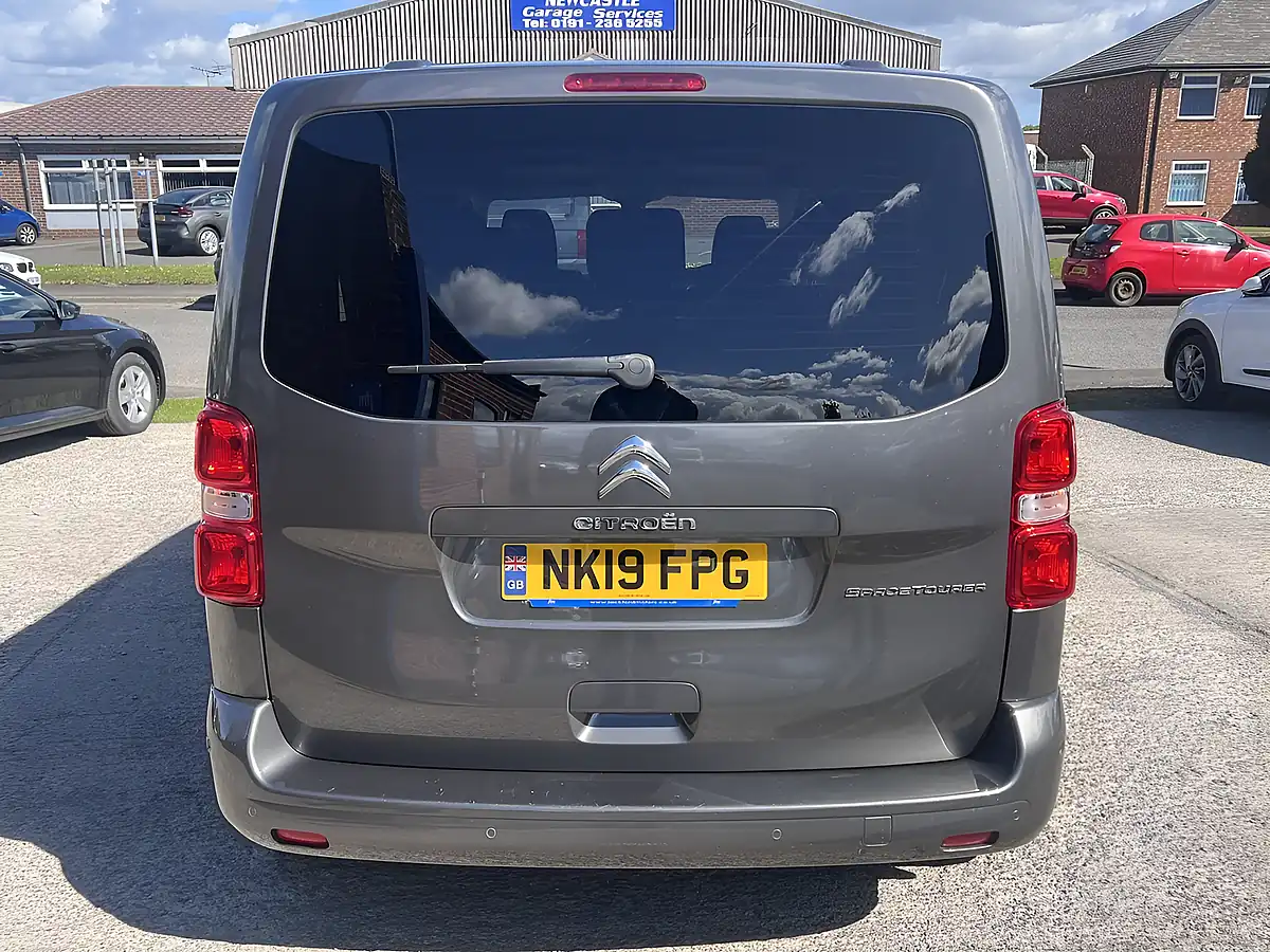Used 2019 Citroen Spacetourer Feel M Platinum Grey Metallic - Interior and Exterior details 8