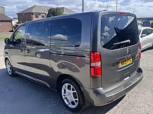 Used 2019 Citroen Spacetourer Feel M Platinum Grey Metallic - Interior and Exterior details 9