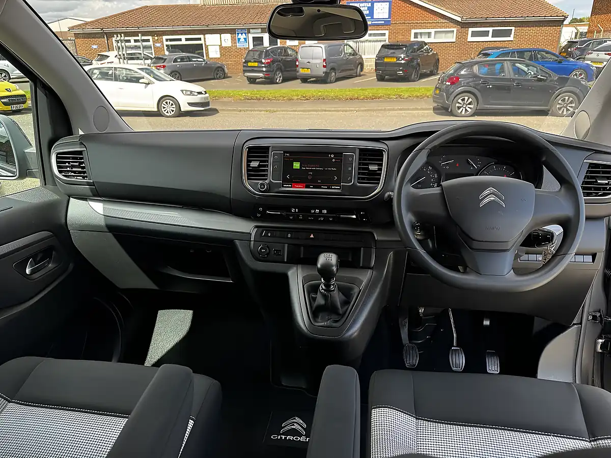 Used 2019 Citroen Spacetourer Feel M Platinum Grey Metallic - Interior and Exterior details 2