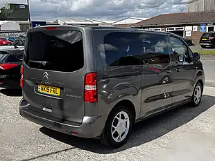 Used 2019 Citroen Spacetourer Feel M Platinum Grey Metallic - Interior and Exterior details 7