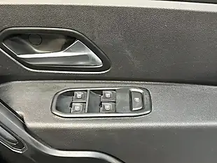 Used 2019 Dacia Duster Comfort 4WD Blue - Interior and Exterior details 17