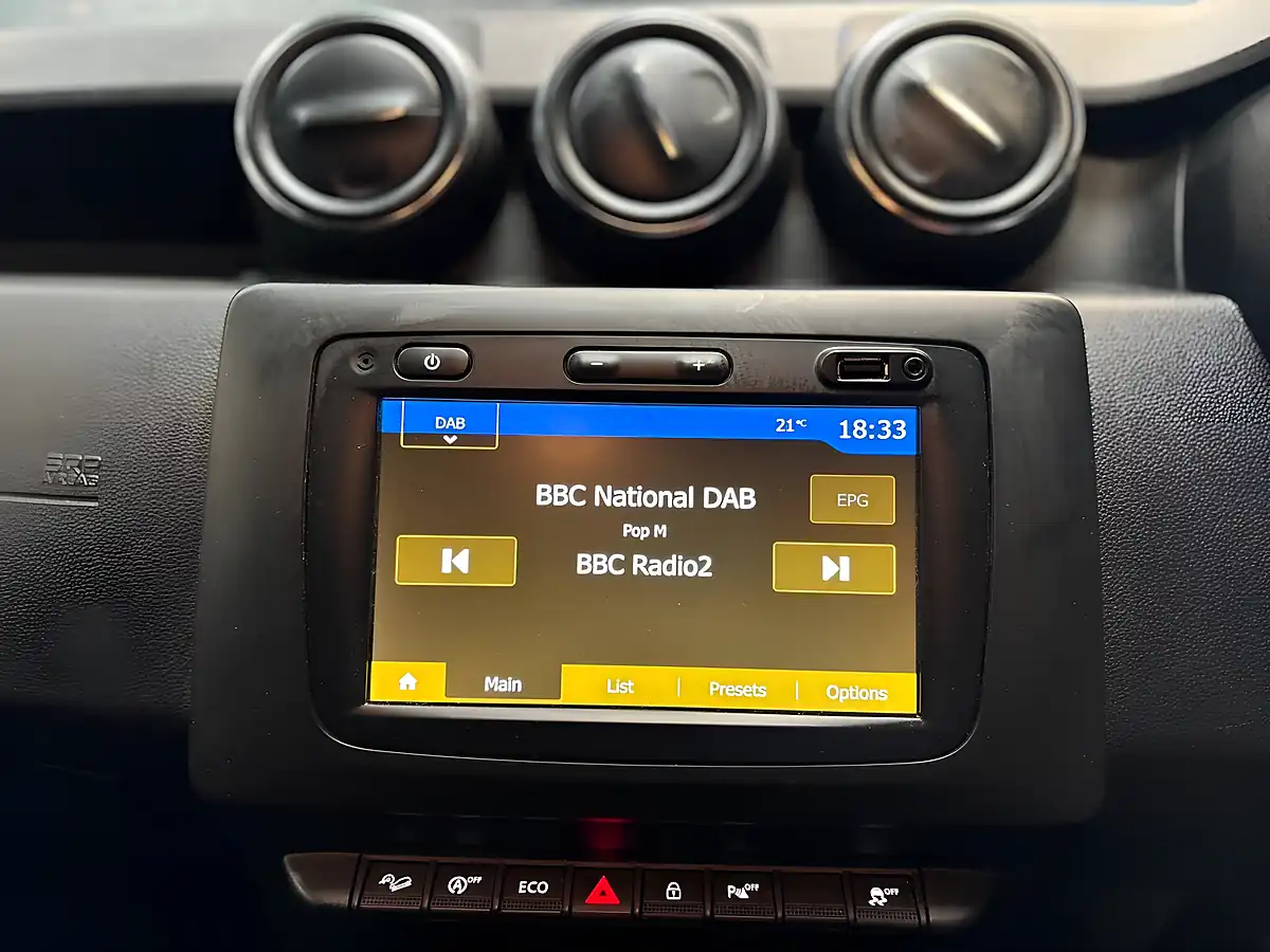 Used 2019 Dacia Duster Comfort 4WD Blue - Interior and Exterior details 18