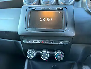 Used 2019 Dacia Duster Comfort 4WD Blue - Interior and Exterior details 19