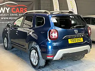 Used 2019 Dacia Duster Comfort 4WD Blue - Interior and Exterior details 8