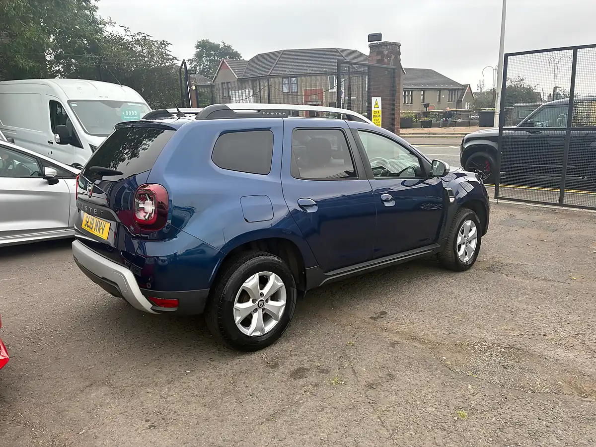 Used 2019 Dacia Duster Comfort Blue - Front View