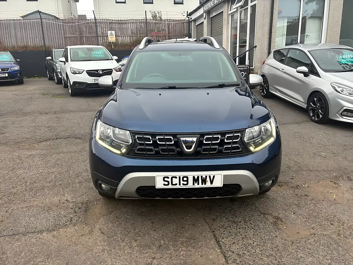 Used 2019 Dacia Duster Comfort Blue - Interior and Exterior details 6