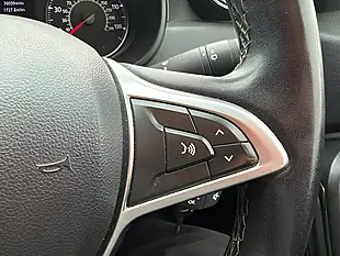 Used 2019 Dacia Duster Comfort Desert Orange - Interior and Exterior details 13