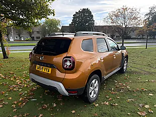 Used 2019 Dacia Duster Comfort Desert Orange - Interior and Exterior details 2
