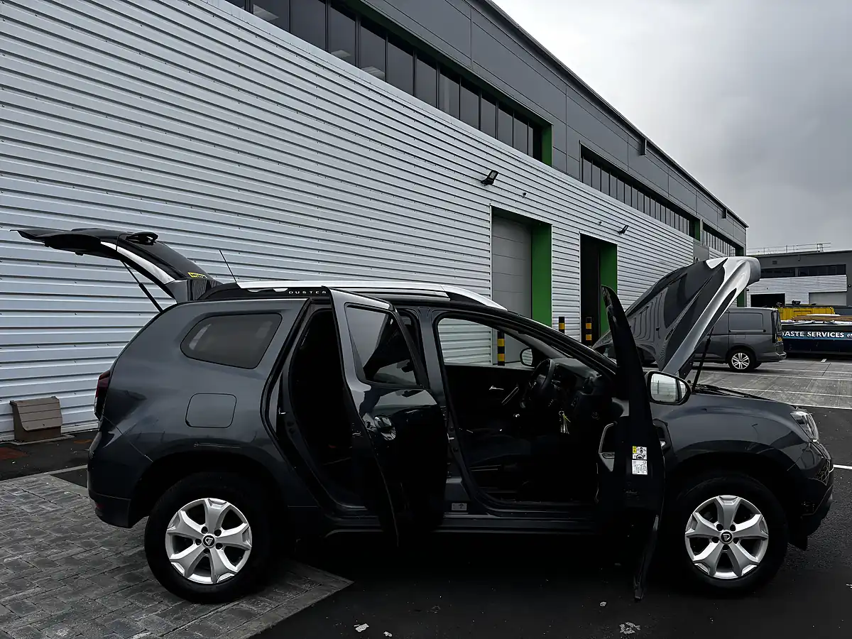 Used 2019 Dacia Duster Comfort Grey - Interior and Exterior details 10
