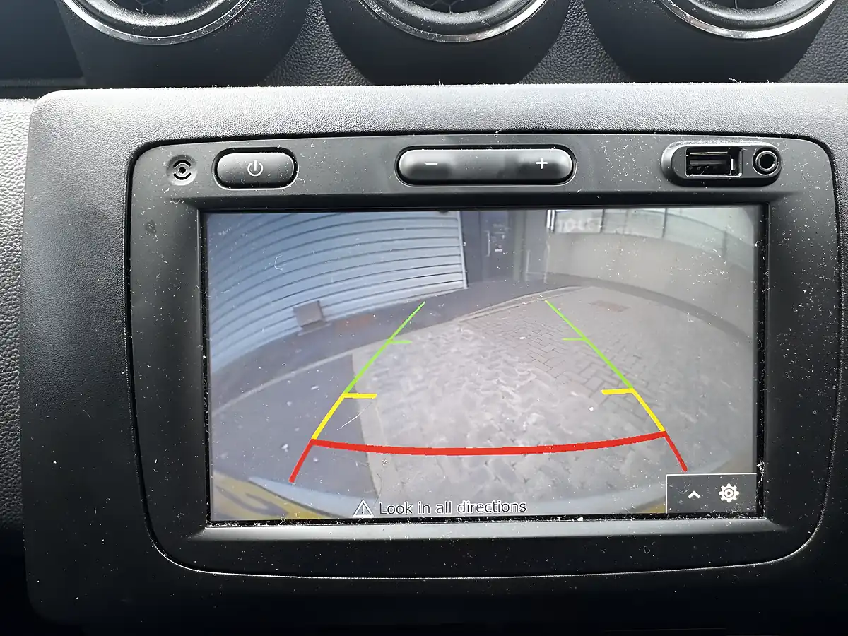 Used 2019 Dacia Duster Comfort Grey - Interior and Exterior details 16