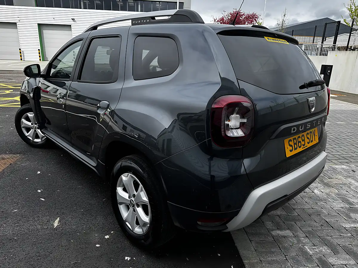 Used 2019 Dacia Duster Comfort Grey - Interior and Exterior details 7