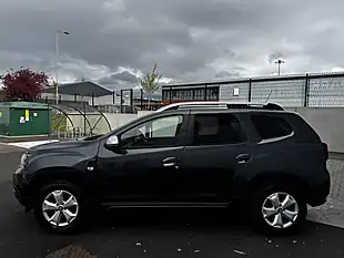 Used 2019 Dacia Duster Comfort Grey - Interior and Exterior details 9