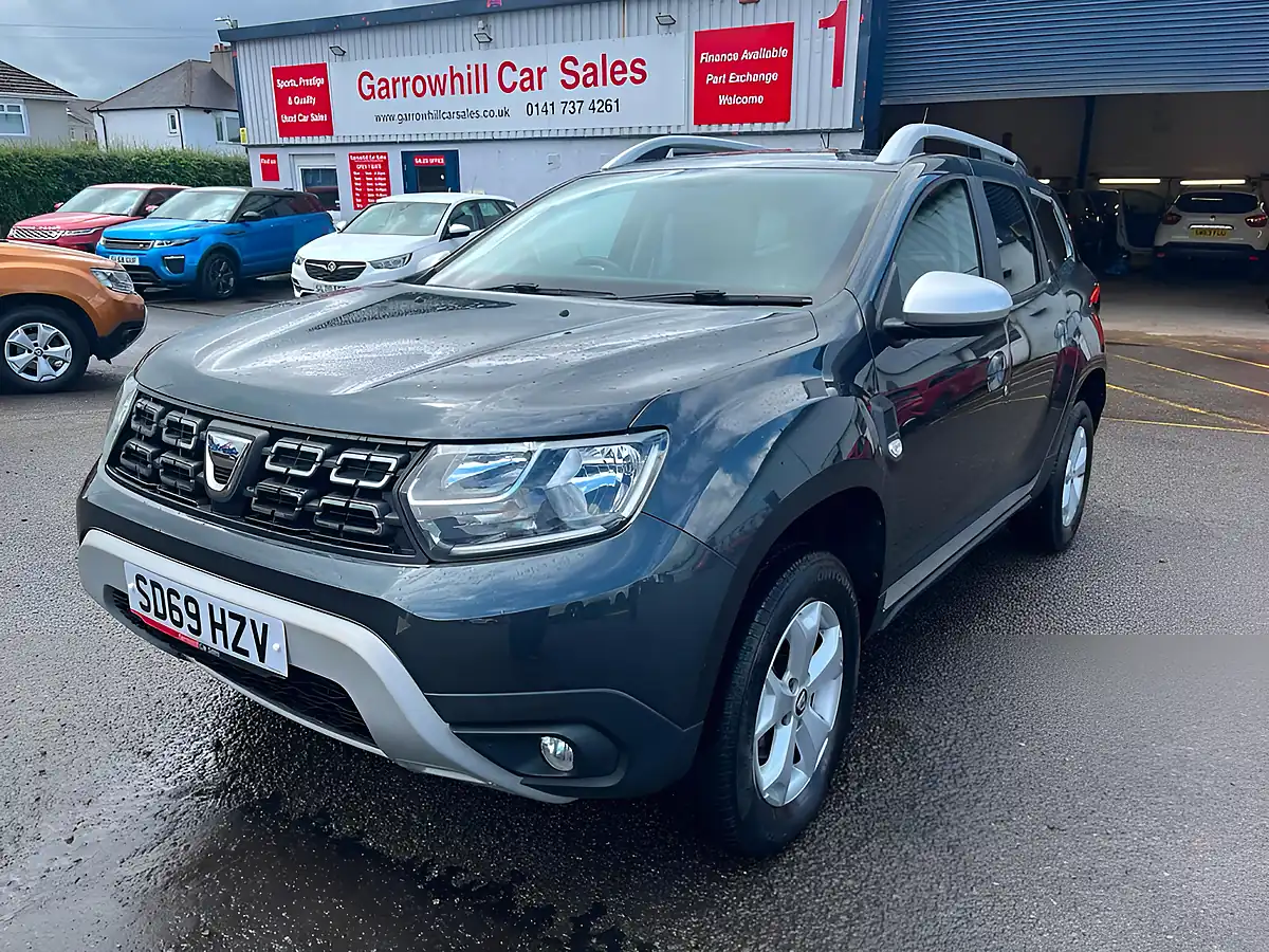 Used 2019 Dacia Duster Comfort Grey - Front View