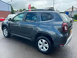 Used 2019 Dacia Duster Comfort Grey - Interior and Exterior details 3