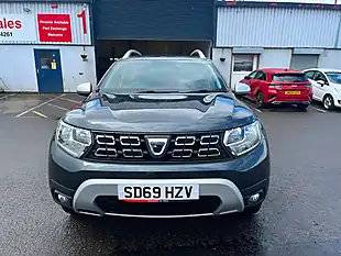 Used 2019 Dacia Duster Comfort Grey - Interior and Exterior details 8