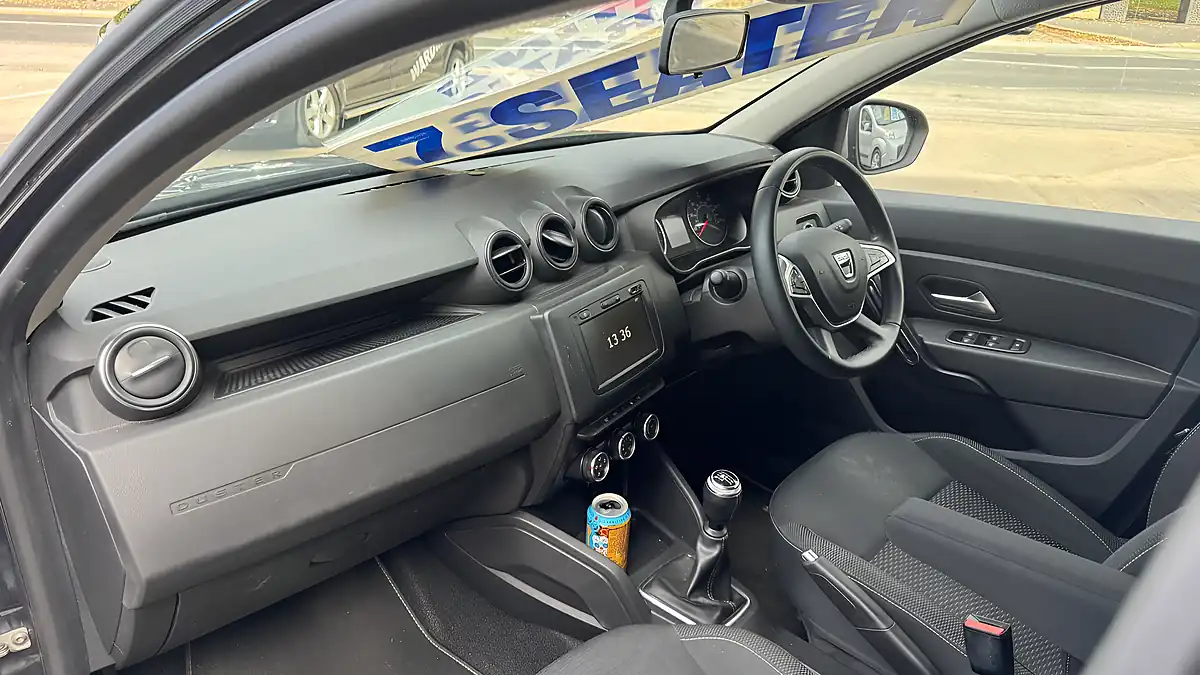 Used 2019 Dacia Duster Comfort Grey - Interior and Exterior details 2