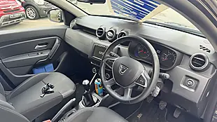 Used 2019 Dacia Duster Comfort Grey - Interior and Exterior details 5