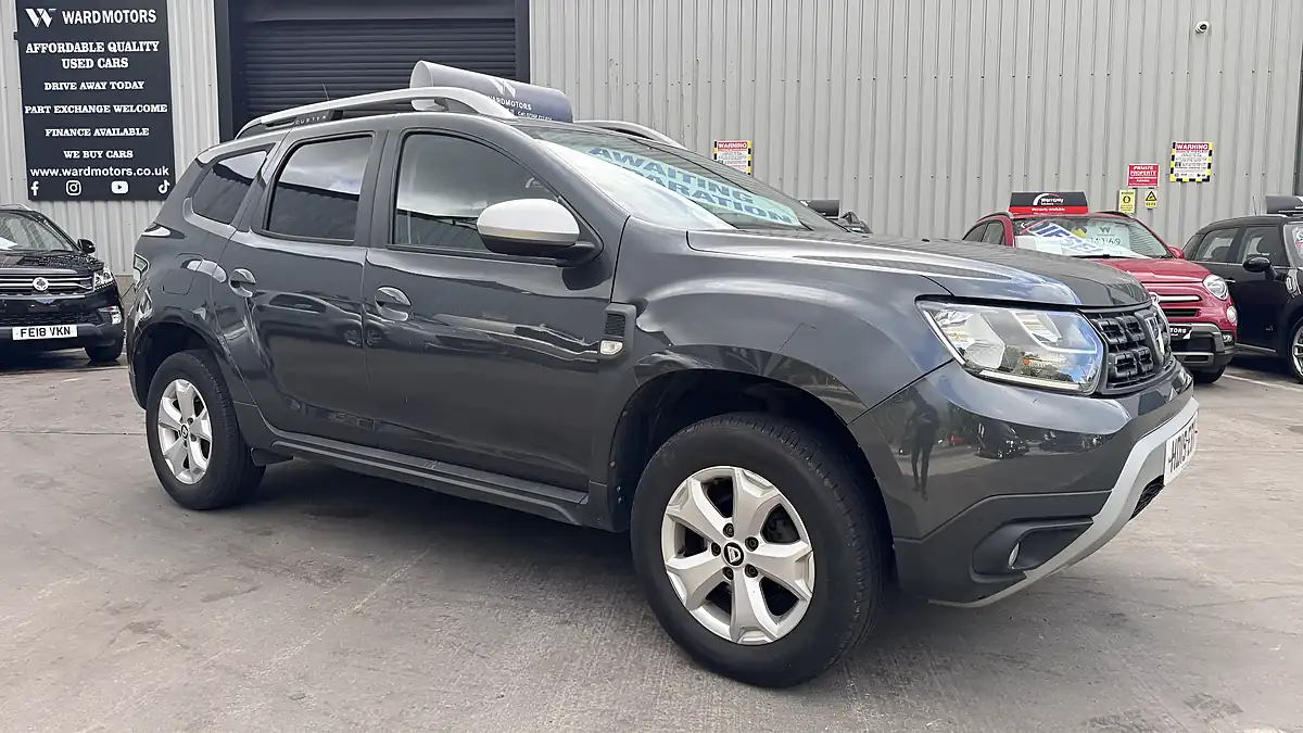 Used 2019 Dacia Duster Comfort Grey - Interior and Exterior details 6