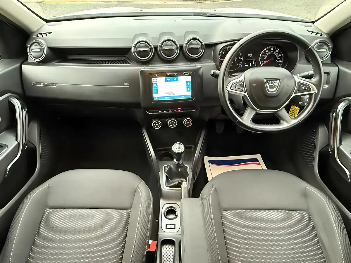 Used 2019 Dacia Duster Comfort White - Interior and Exterior details 10