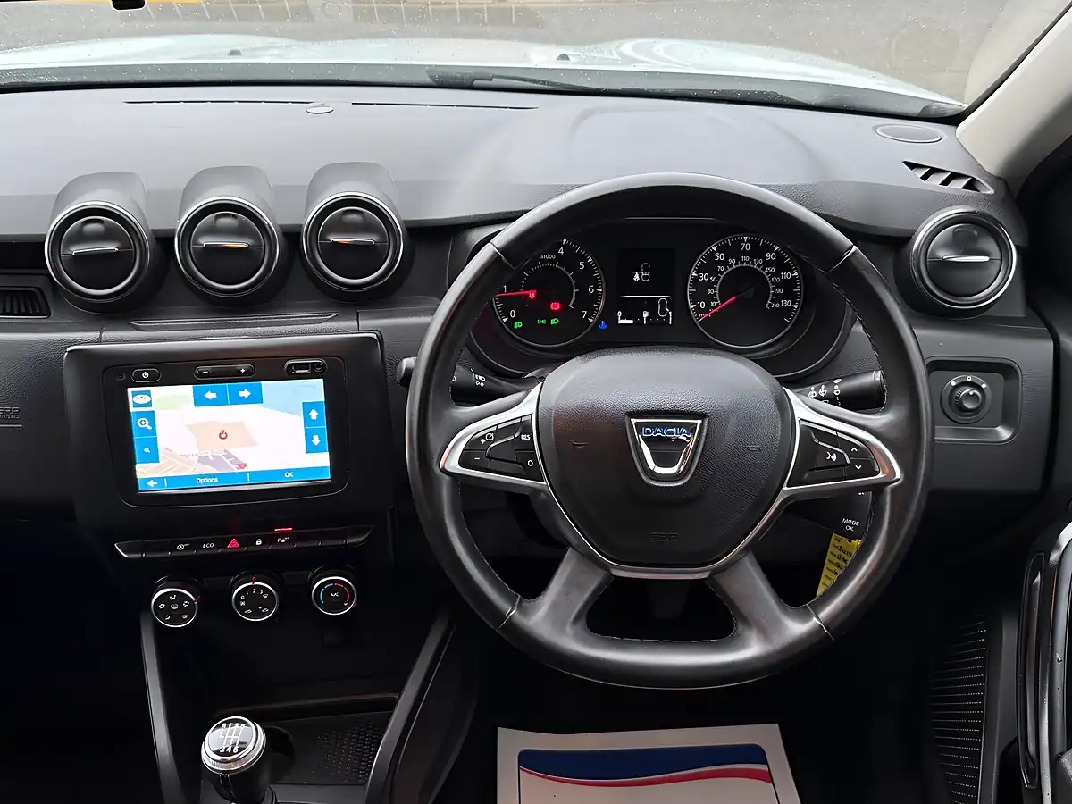 Used 2019 Dacia Duster Comfort White - Interior and Exterior details 11