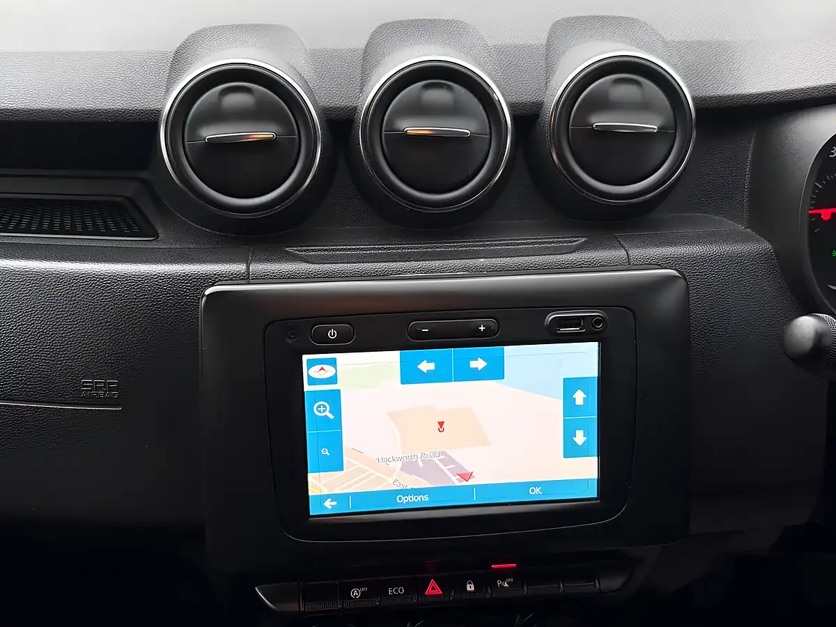 Used 2019 Dacia Duster Comfort White - Interior and Exterior details 12