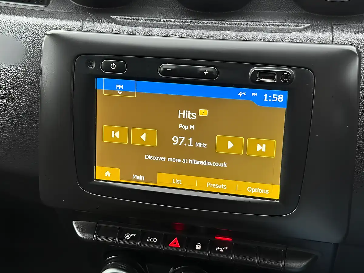 Used 2019 Dacia Duster Comfort White - Interior and Exterior details 14