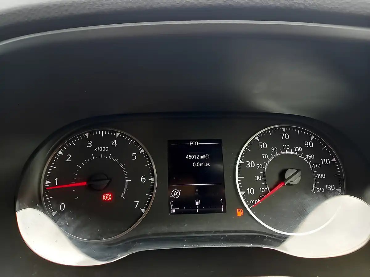 Used 2019 Dacia Duster Comfort White - Interior and Exterior details 18