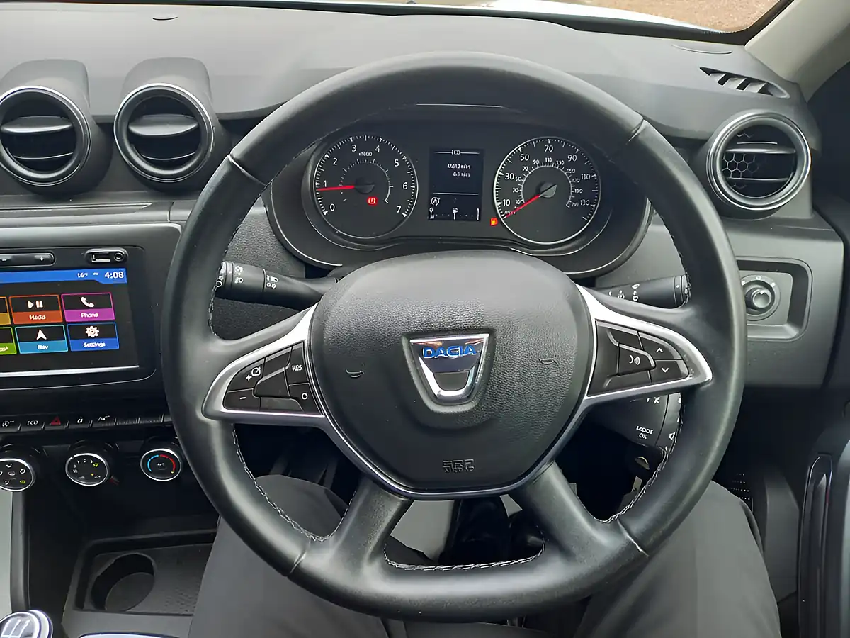 Used 2019 Dacia Duster Comfort White - Interior and Exterior details 19
