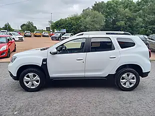 Used 2019 Dacia Duster Comfort White - Interior and Exterior details 4