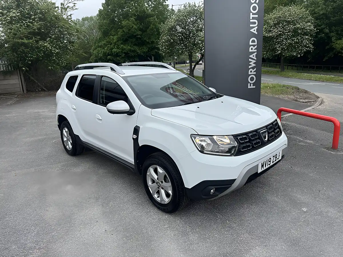 Used 2019 Dacia Duster Comfort White - Front View