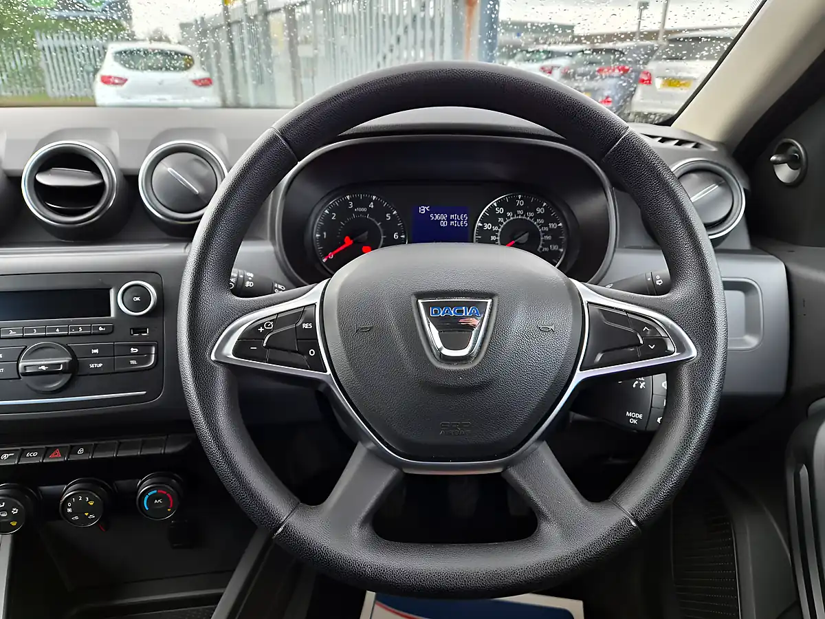 Used 2019 Dacia Duster Essential Desert Orange - Interior and Exterior details 10