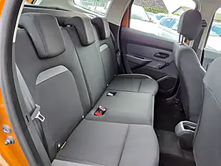 Used 2019 Dacia Duster Essential Desert Orange - Interior and Exterior details 15