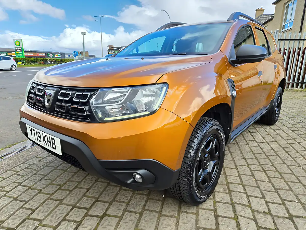 Used 2019 Dacia Duster Essential Desert Orange - Interior and Exterior details 3